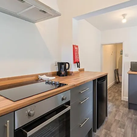 Holiday home Charming House With Free Parking, Fast Wifi And Smarttv With Netflix By Yoko *