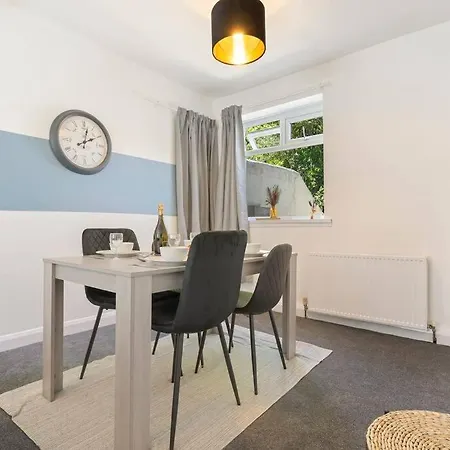 Charming House With Free Parking, Fast Wifi And Smarttv With Netflix By Yoko * Loftus